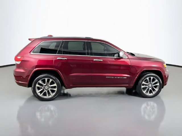Used 2018 Jeep Grand Cherokee Overland AWD/4WD image 5