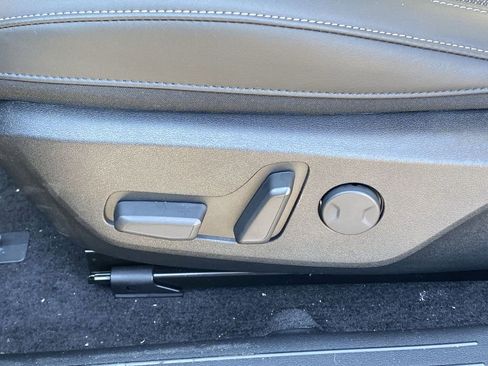 New 2025 Kia EV6 Light w/ Light LR Technology Package image 14