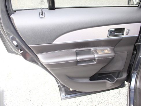 Used 2013 Lincoln MKX AWD image 21