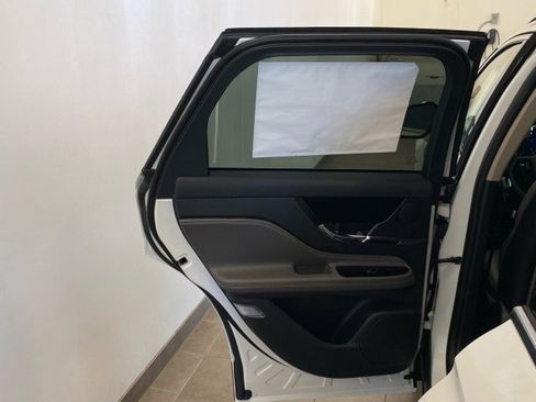 New 2025 Lincoln Corsair AWD w/ Equipment Group 101A image 8