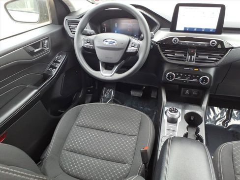 Used 2025 Ford Escape Active image 4