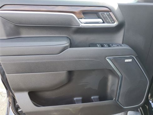 New 2026 GMC Sierra 1500 SLT w/ SLT Premium Package image 18