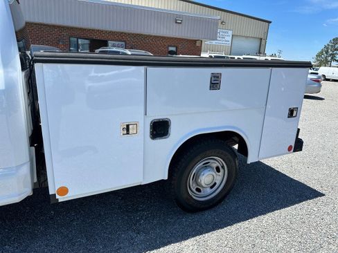 Used 2017 Ford F250 XL w/ Power Equipment Group RWD image 15