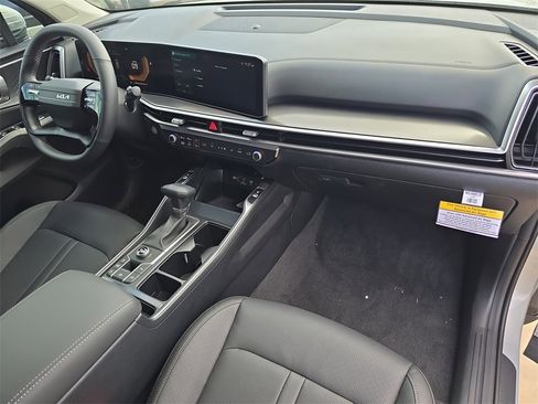 New 2026 Kia Sorento S image 11