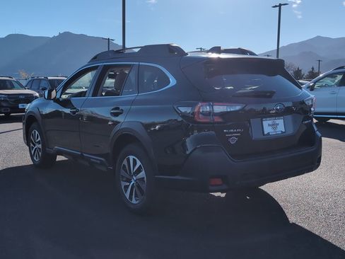New 2025 Subaru Outback Premium image 5
