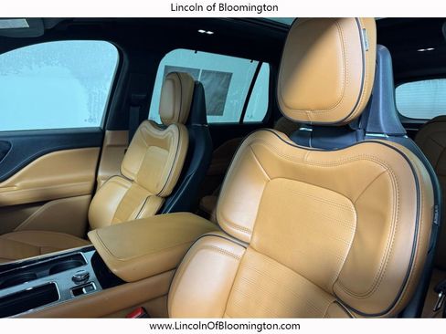 Certified 2025 Lincoln Aviator Black Label w/ Jet Appearance Package image 26