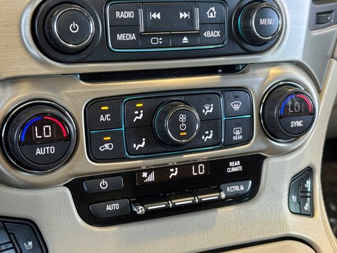 Used 2017 GMC Yukon Denali w/ Open Road Package AWD/4WD image 29
