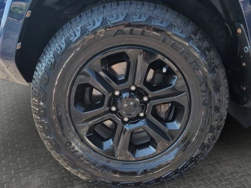 Used 2018 Toyota 4Runner SR5 Premium AWD/4WD image 32