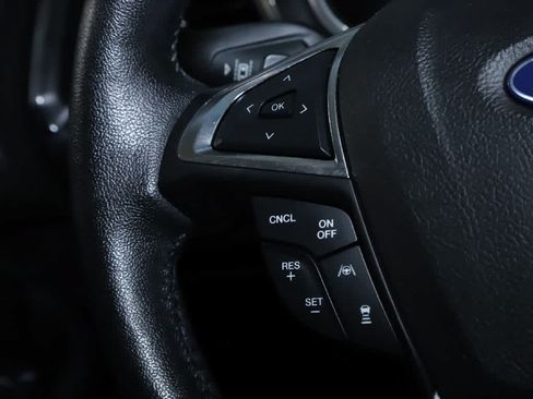 Used 2019 Ford Edge Titanium AWD/4WD image 23
