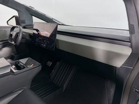 Used 2024 Tesla Cybertruck AWD Crew Cab image 31