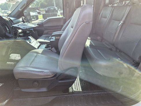 Used 2019 Ford F250 XL w/ Power Equipment Group RWD image 12