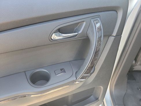 Used 2012 GMC Acadia Denali AWD/4WD image 13