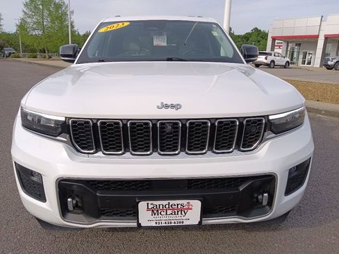 Used 2023 Jeep Grand Cherokee Overland w/ Adv Protech Group III AWD/4WD image 8