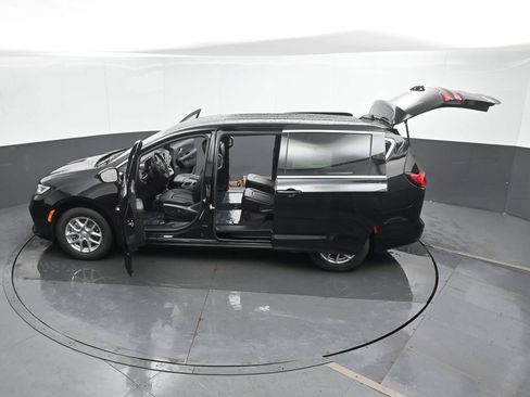 New 2026 Chrysler Pacifica Select FWD image 49