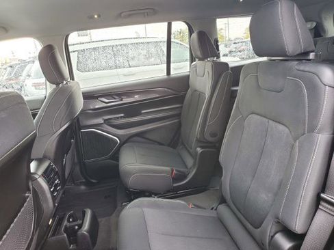 Used 2021 Jeep Grand Cherokee L Laredo w/ Luxury Tech Group I image 28