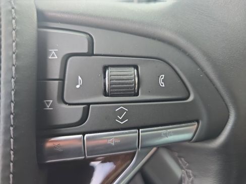 Certified 2023 Cadillac Escalade ESV Sport Platinum image 19