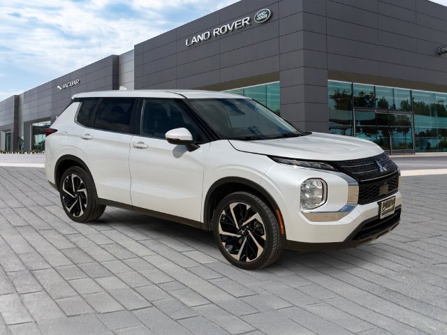Used 2022 Mitsubishi Outlander ES FWD image 7