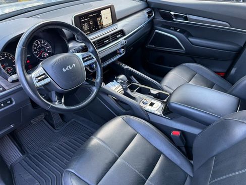 Used 2022 Kia Telluride EX w/ EX Premium Package AWD/4WD image 13