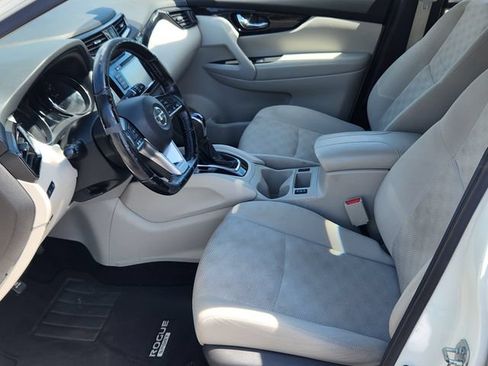 Used 2020 Nissan Rogue Sport SV w/ All-Weather Package AWD/4WD image 22
