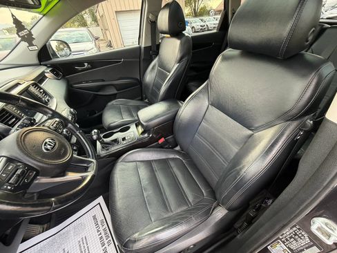 Used 2018 Kia Sorento EX w/ EX Advanced Touring Package AWD/4WD image 11