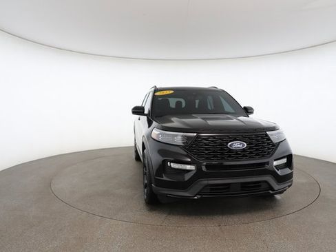 Used 2023 Ford Explorer ST-Line w/ Class IV Trailer Tow Package image 29