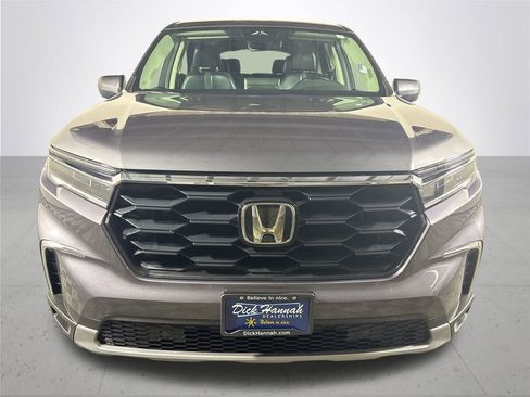 Used 2024 Honda Pilot EX-L image 3
