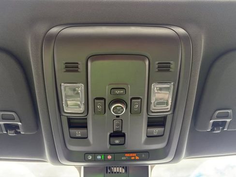 Used 2025 Chevrolet Suburban High Country w/ Sun And Tow Package AWD/4WD image 25