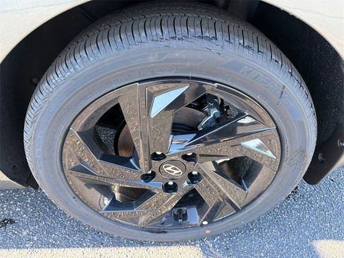 New 2026 Hyundai Elantra SEL Sport image 19