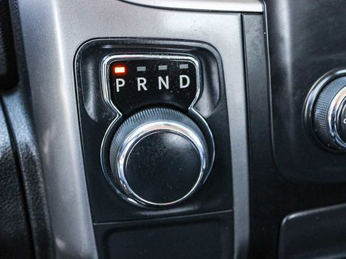 Used 2021 RAM 1500 Classic SLT image 19