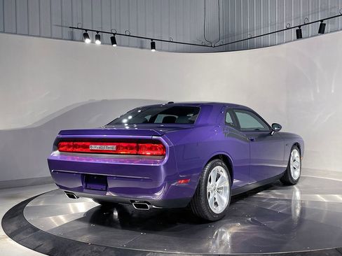 Used 2013 Dodge Challenger R/T RWD image 6