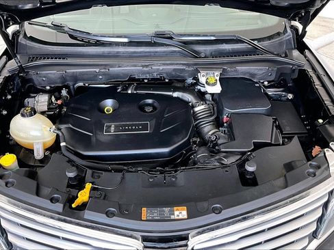 Used 2018 Lincoln MKC Reserve w/ Lincoln MKC Climate Package AWD/4WD image 12