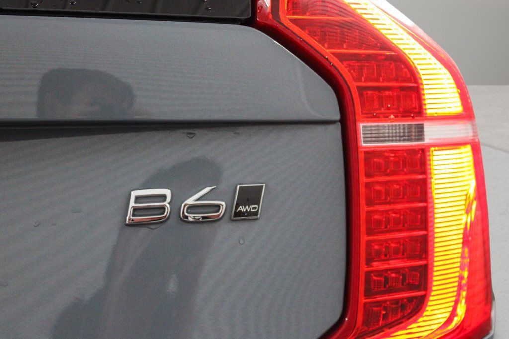 Certified 2023 Volvo XC90 B6 Plus AWD/4WD image 34