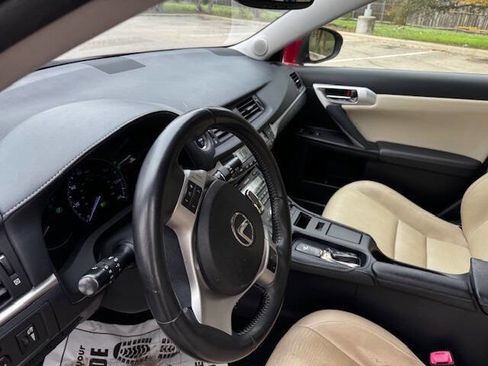 Used 2013 Lexus CT 200h image 36