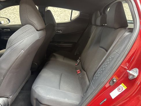 Used 2019 Toyota C-HR LE image 14