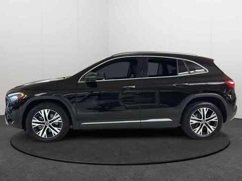 Used 2025 Mercedes-Benz GLA 250 4MATIC image 3