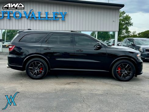 Used 2018 Dodge Durango SRT w/ SRT Interior Appearance Group AWD/4WD image 8