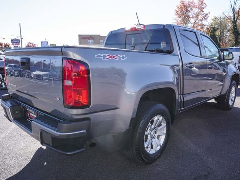 Used 2022 Chevrolet Colorado LT w/ LT Convenience Package image 5