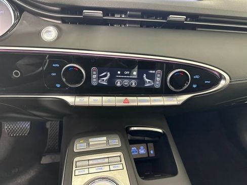 Used 2024 Genesis Electrified GV70 AWD/4WD image 23