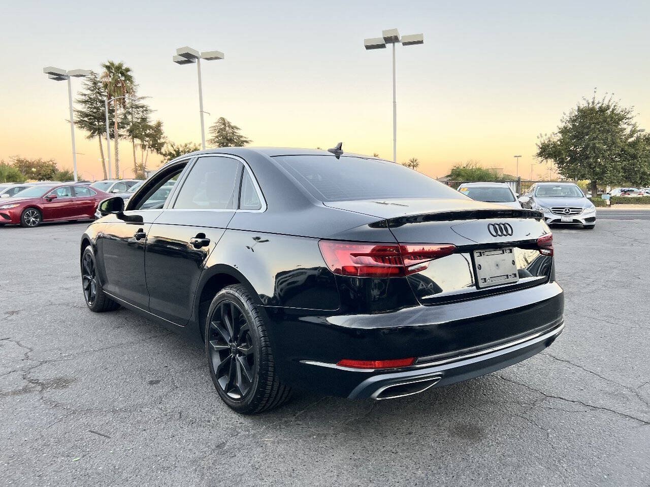 Used 2019 Audi A4 2.0T Premium w/ Convenience Package FWD image 5