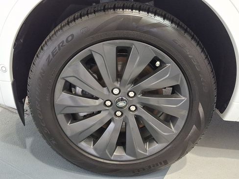 Certified 2025 Land Rover Discovery Sport S AWD/4WD image 8