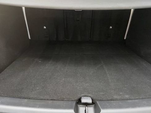 Used 2023 Tesla Model Y Long Range AWD/4WD image 30