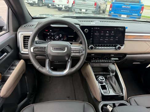 New 2026 GMC Canyon Denali image 30