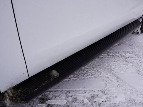 Certified 2024 Ford Expedition Max XLT image 15