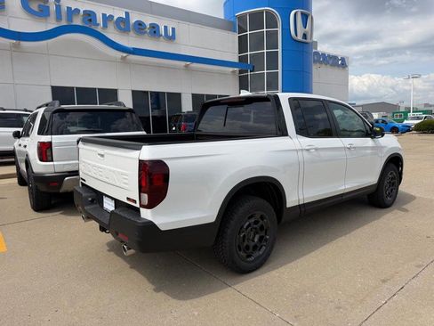 New 2026 Honda Ridgeline TrailSport+ image 2