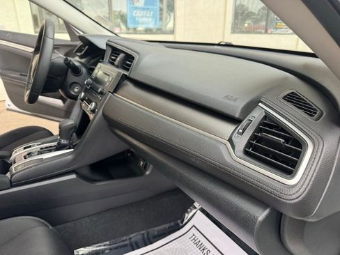 Used 2020 Honda Civic LX image 19