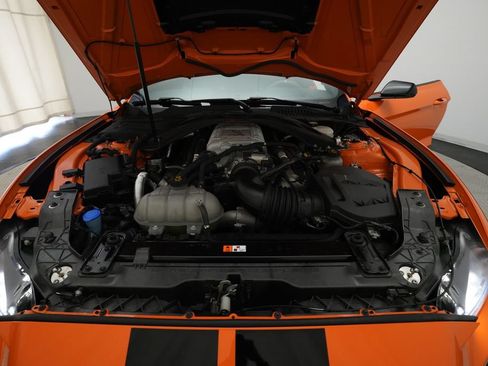 Used 2021 Ford Mustang Shelby GT500 w/ Technology Package RWD image 3