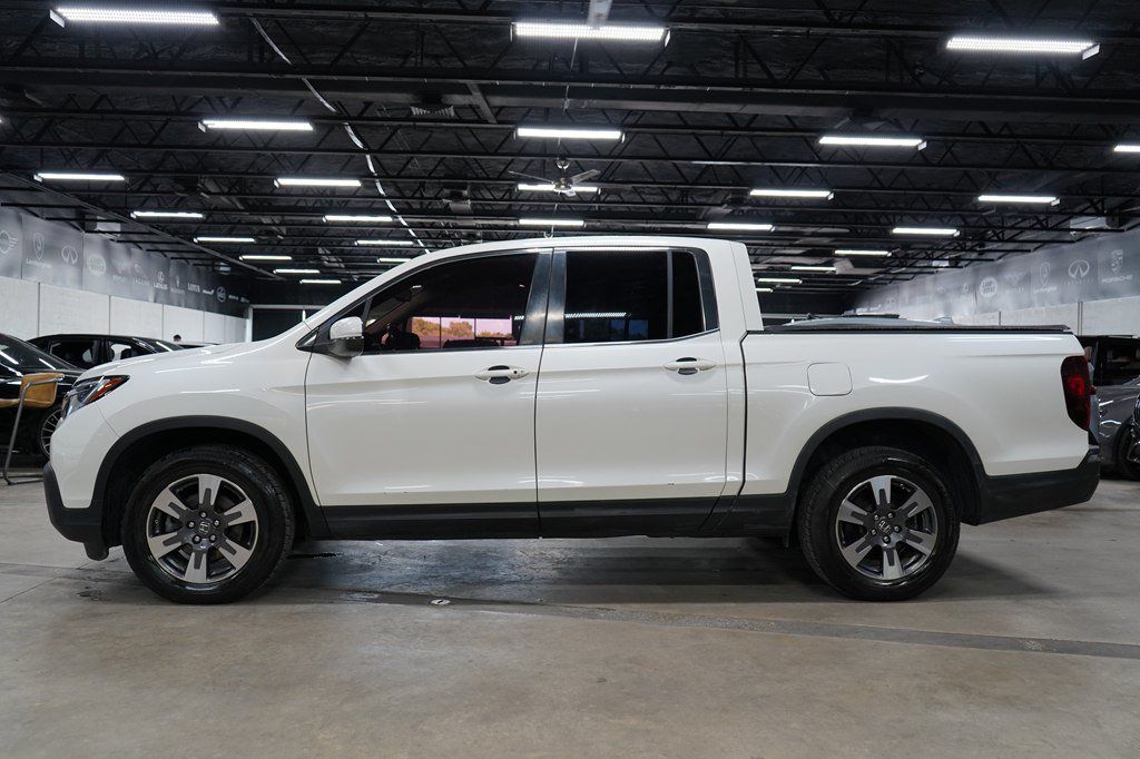 Used 2017 Honda Ridgeline RTL-T image 2