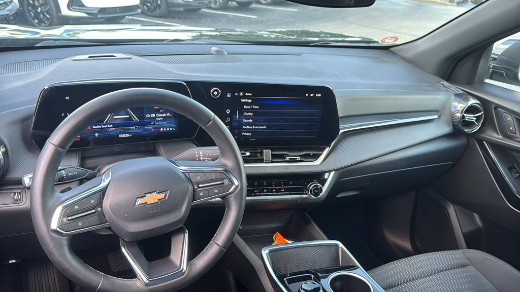 Used 2026 Chevrolet Equinox LT FWD image 12
