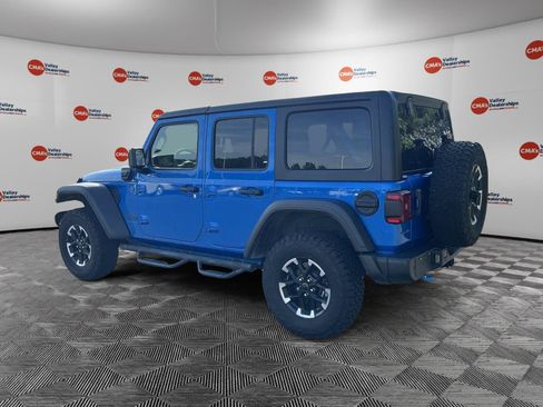 Used 2024 Jeep Wrangler Unlimited Rubicon 4xe w/ Safety Group AWD/4WD image 15