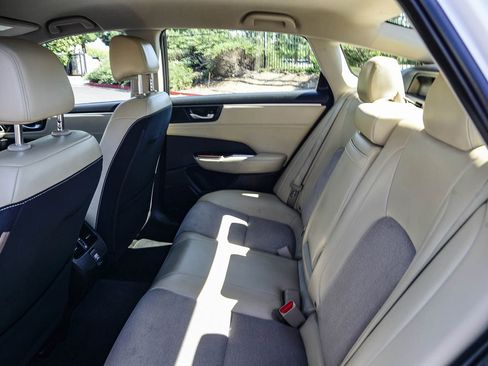 Used 2018 Honda Clarity Base image 21